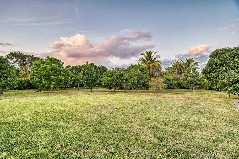 15701 SW 254th St Homestead, FL 33031