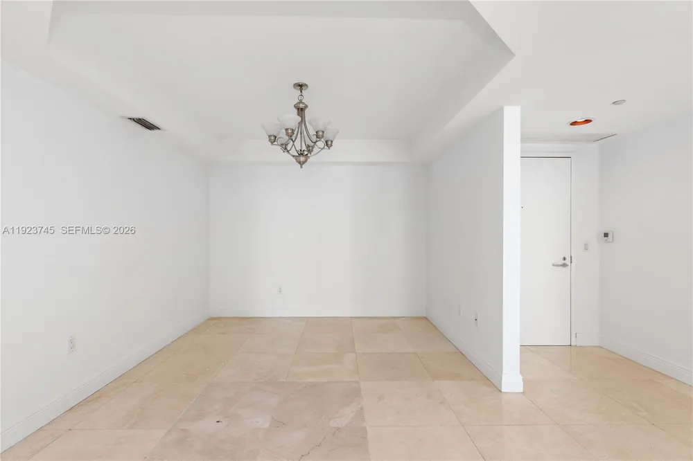 16400 Collins Ave #942 Sunny Isles Beach, FL 33160