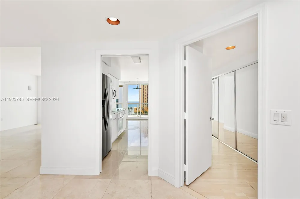 16400 Collins Ave #942 Sunny Isles Beach, FL 33160