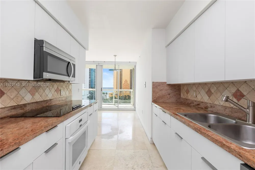 16400 Collins Ave #942 Sunny Isles Beach, FL 33160