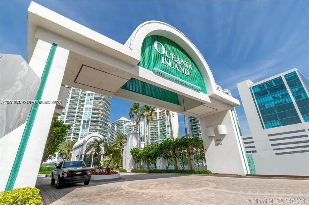 16400 Collins Ave #942 Sunny Isles Beach, FL 33160