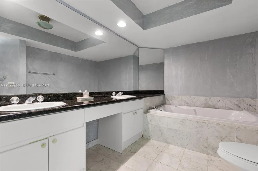16400 Collins Ave #942 Sunny Isles Beach, FL 33160