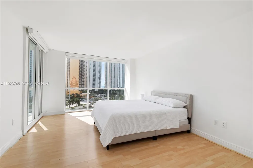 16400 Collins Ave #942 Sunny Isles Beach, FL 33160