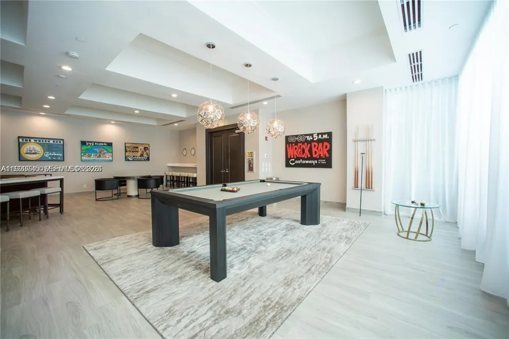 16400 Collins Ave #942 Sunny Isles Beach, FL 33160