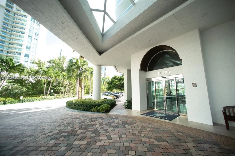 16400 Collins Ave #942 Sunny Isles Beach, FL 33160