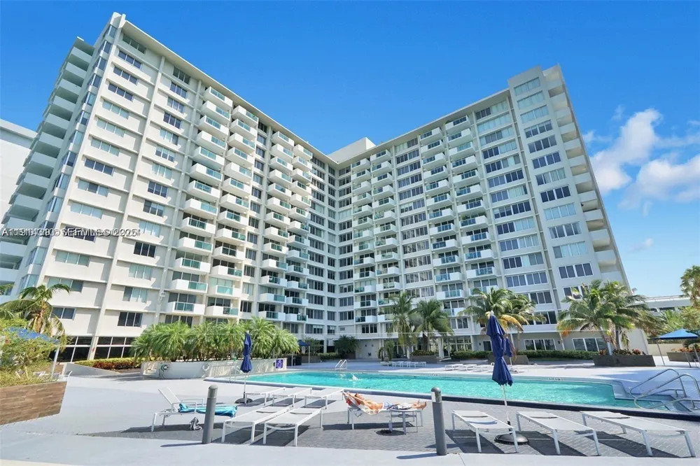 1200 West Ave #1503 Miami Beach, FL 33139