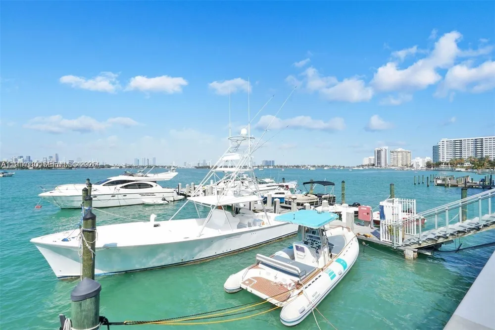 1200 West Ave #1503 Miami Beach, FL 33139