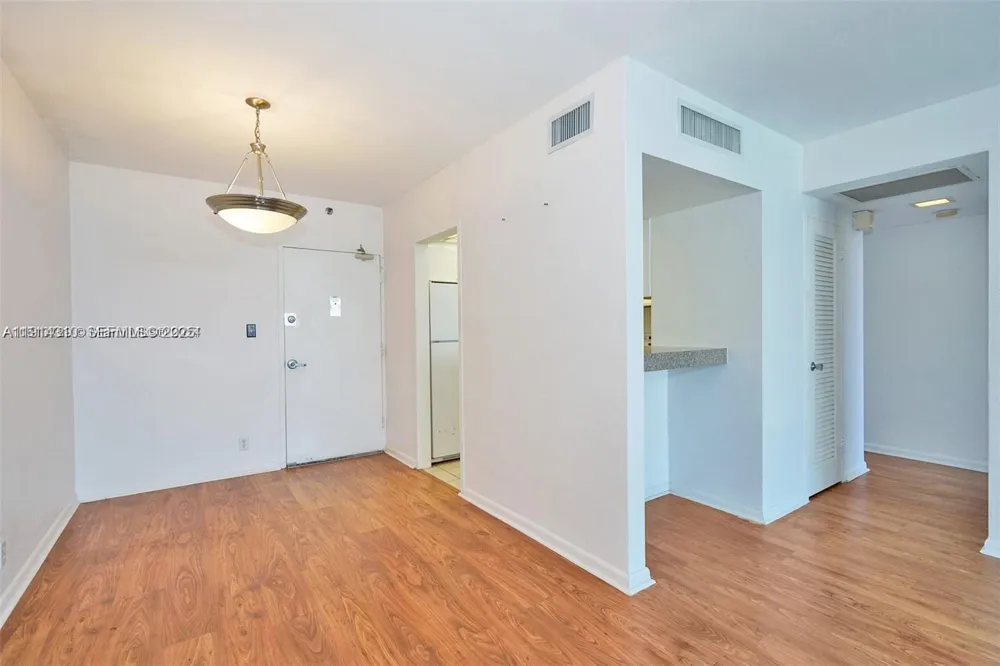 1200 West Ave #1503 Miami Beach, FL 33139