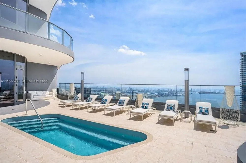 1000 Brickell Plz #3211 Miami, FL 33131