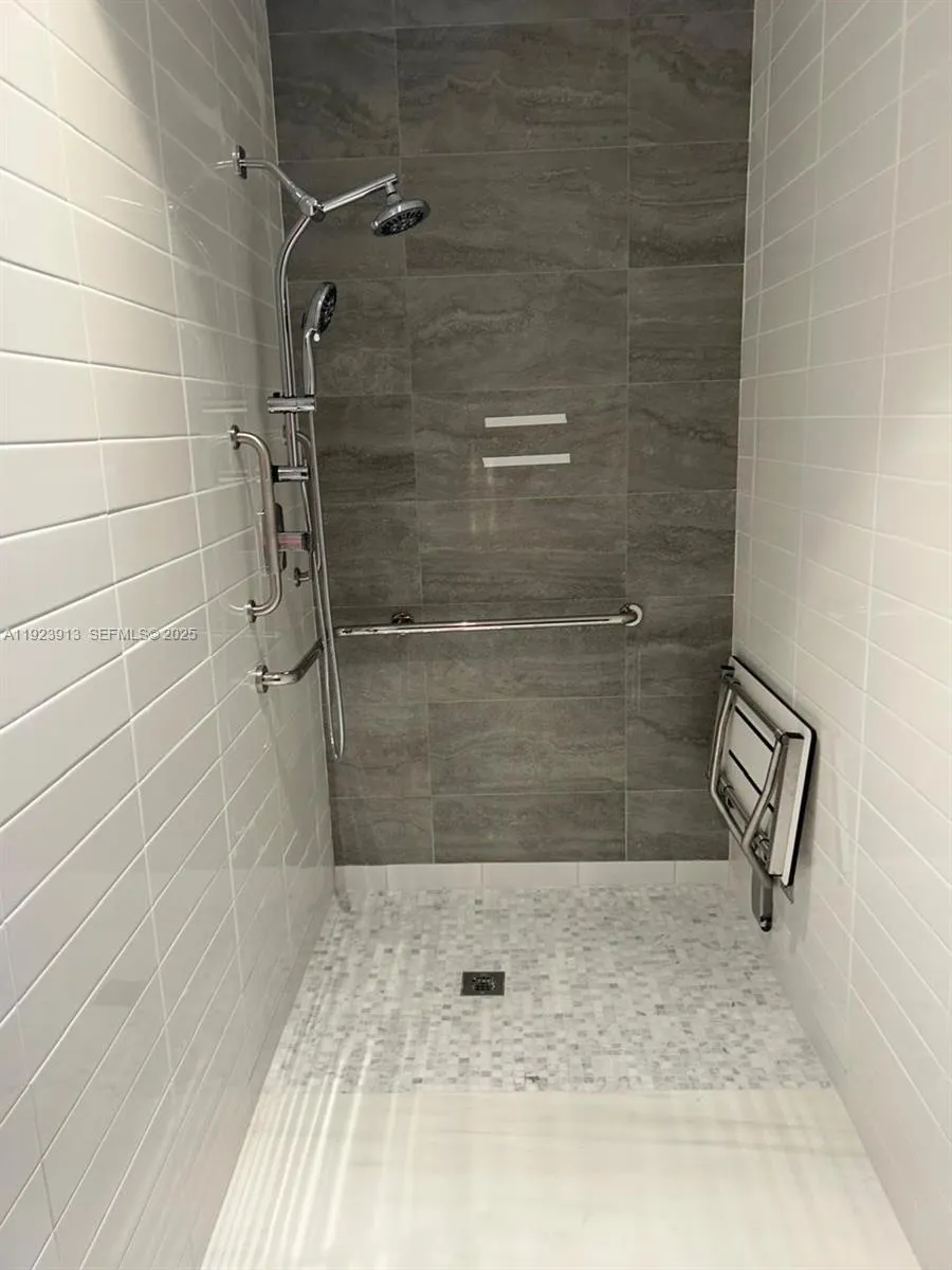 17550 Collins Ave #1204 Sunny Isles Beach, FL 33160