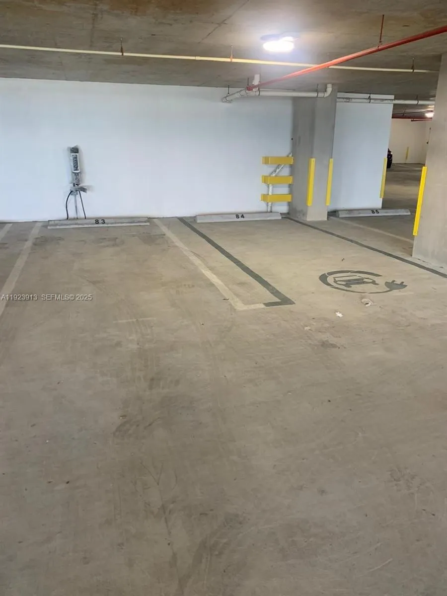 17550 Collins Ave #1204 Sunny Isles Beach, FL 33160