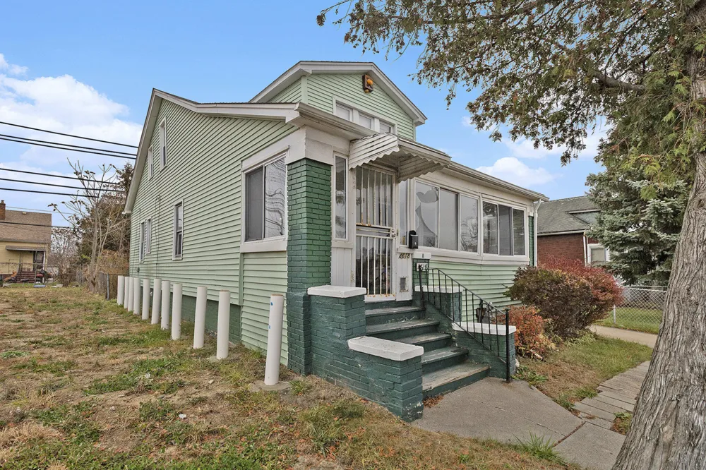 4618 Alter Road Detroit, MI 48215