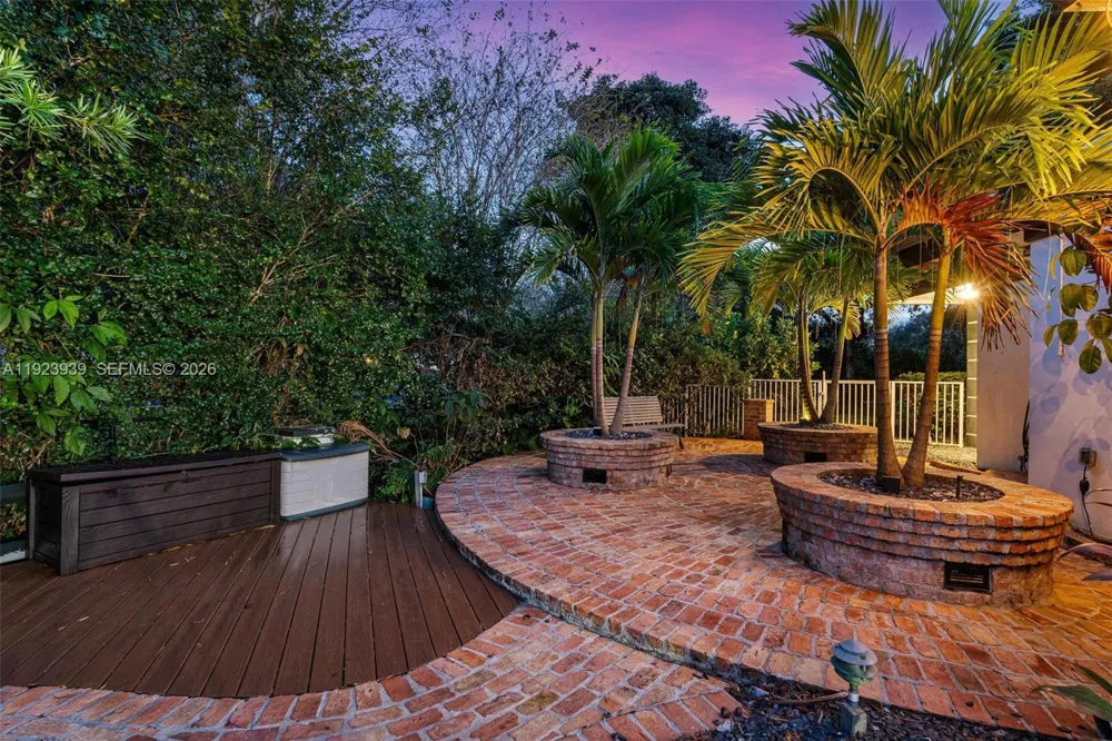 11155 SW 40th St Davie, FL 33328