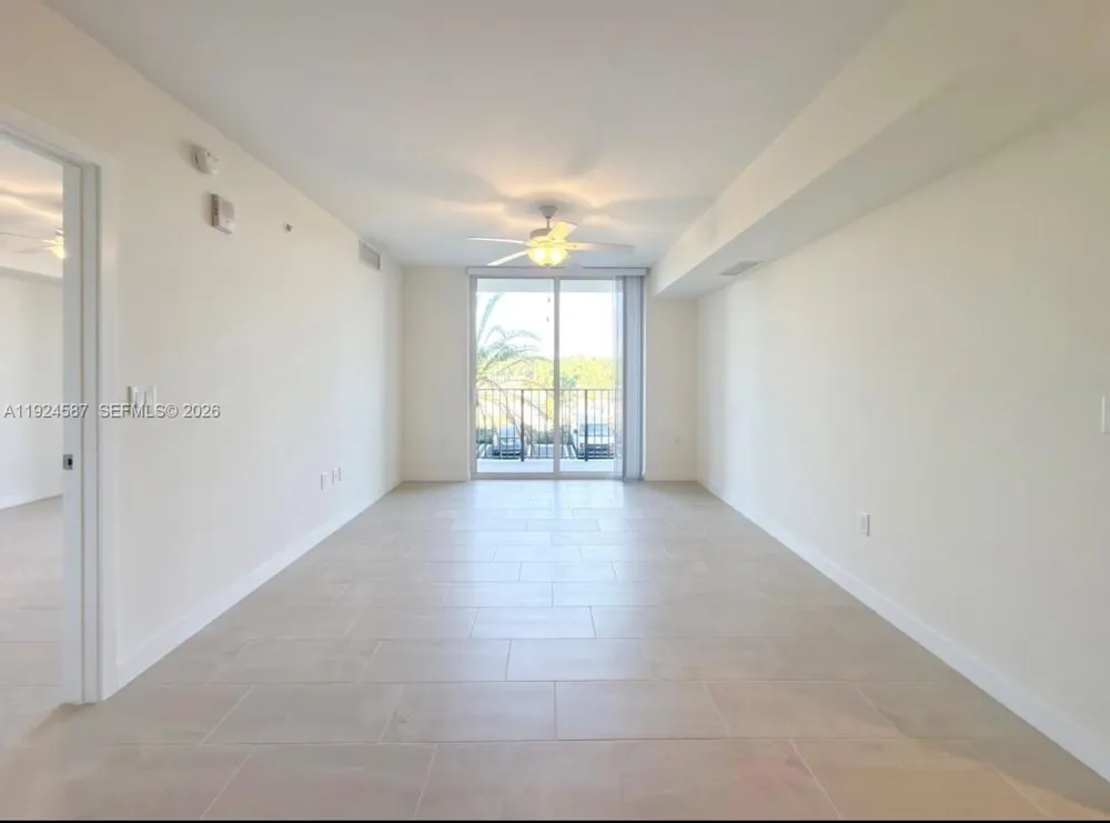 11239 NW 4th Ter #205 Sweetwater, FL 33172