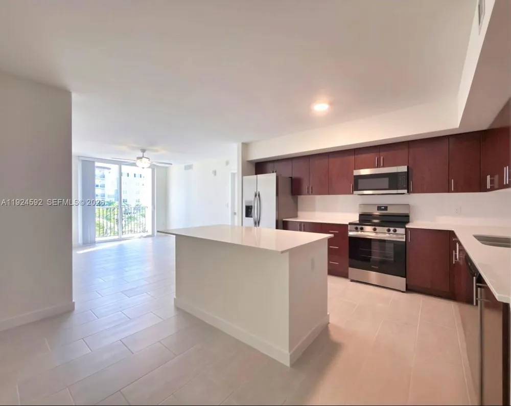 11239 NW 4th Ter #610 Sweetwater, FL 33172