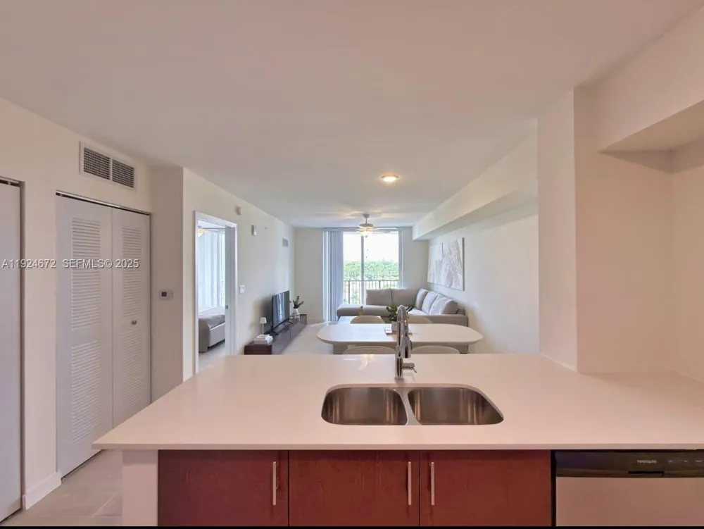 11239 NW 4th Ter #1 Sweetwater, FL 33172