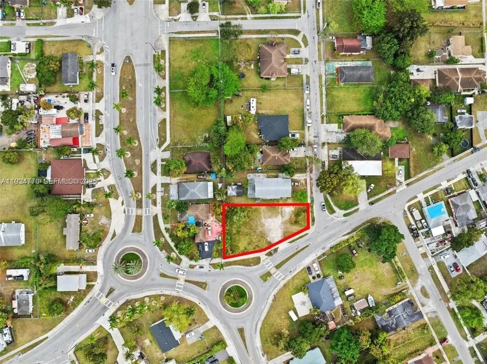 17611 SW 102 Ave Perrine, FL 33157