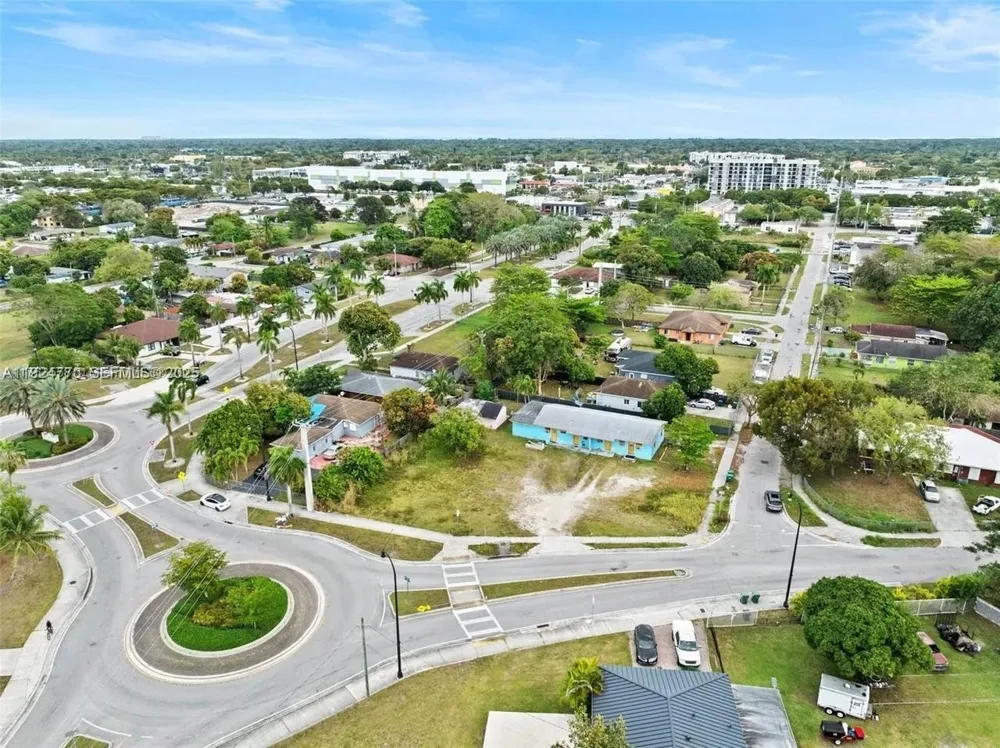 17611 SW 102 Ave Perrine, FL 33157