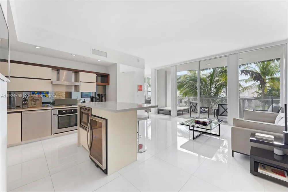 2100 Park Ave #201 Miami Beach, FL 33139