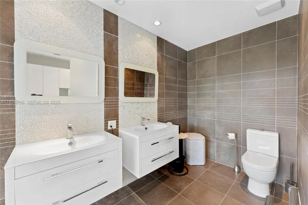2100 Park Ave #201 Miami Beach, FL 33139
