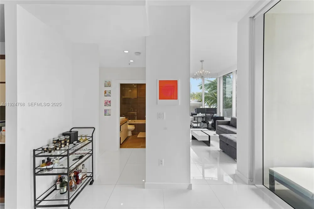 2100 Park Ave #201 Miami Beach, FL 33139