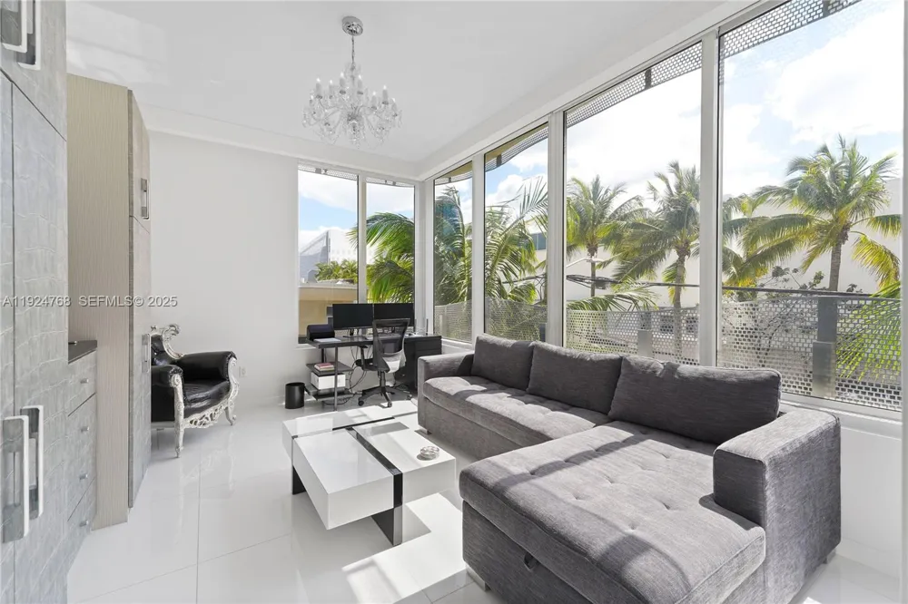 2100 Park Ave #201 Miami Beach, FL 33139