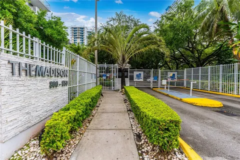 850 Miami Ave #W-408