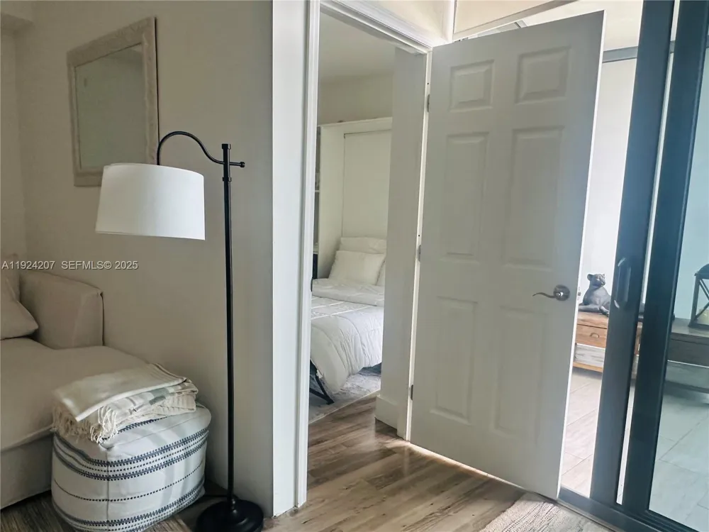 121 NE 34th St #3014 Miami, FL 33137