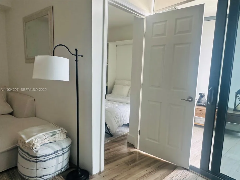 121 NE 34th St #3014 Miami, FL 33137