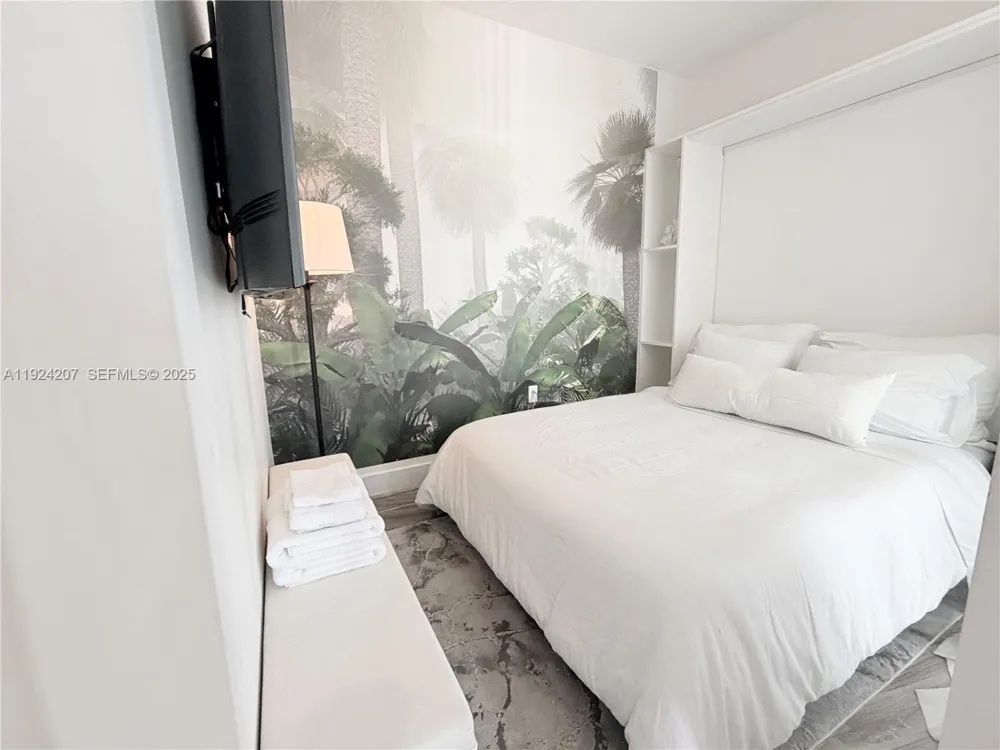 121 NE 34th St #3014 Miami, FL 33137