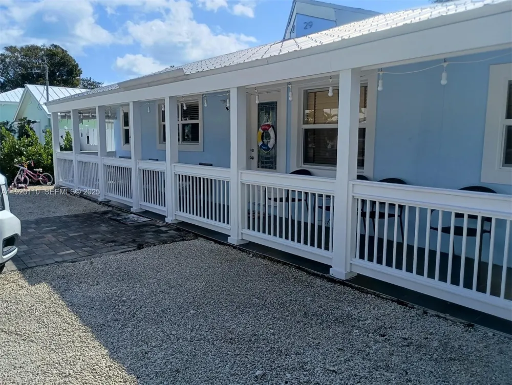 29 Bonefish Ave Key Largo, FL 33037