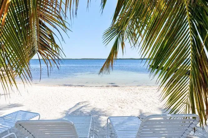 29 Bonefish Ave Key Largo, FL 33037