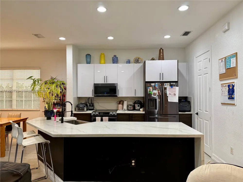 8232 NW 128th Ln #39-F Parkland, FL 33076