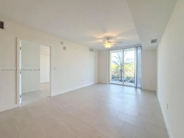 11239 NW 4th Ter #204 Sweetwater, FL 33172