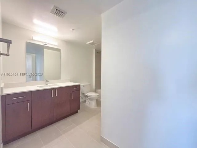 11239 NW 4th Ter #204 Sweetwater, FL 33172