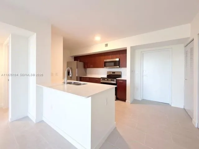 11239 NW 4th Ter #204 Sweetwater, FL 33172