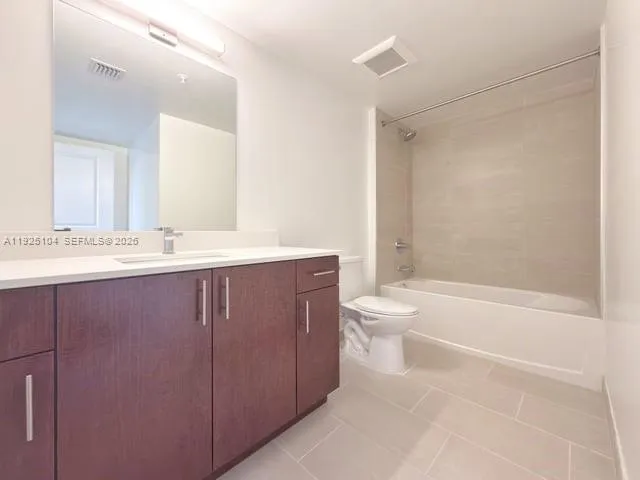 11239 NW 4th Ter #204 Sweetwater, FL 33172