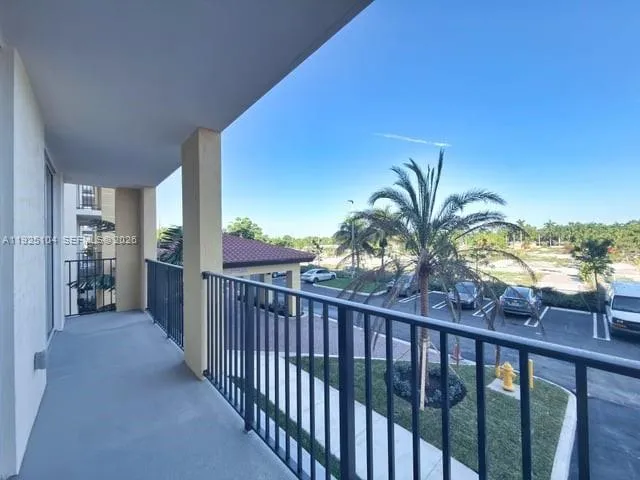 11239 NW 4th Ter #204 Sweetwater, FL 33172