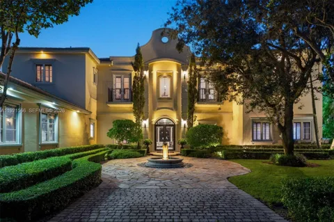 8010 Ponce De Leon Rd