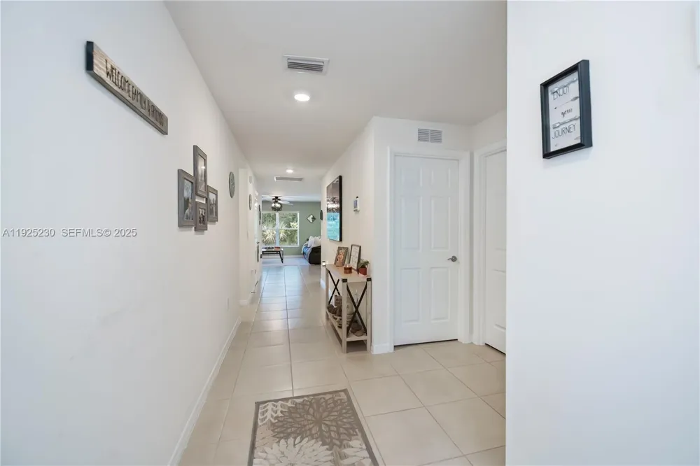 6058 S Moss Circle La Belle, FL 33935