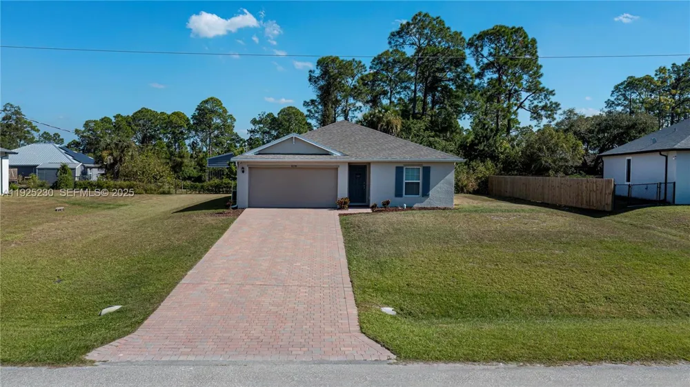 6058 S Moss Circle La Belle, FL 33935