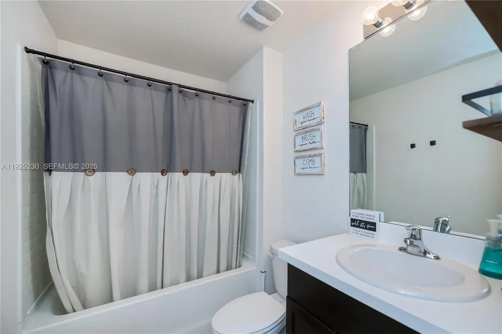 6058 S Moss Circle La Belle, FL 33935