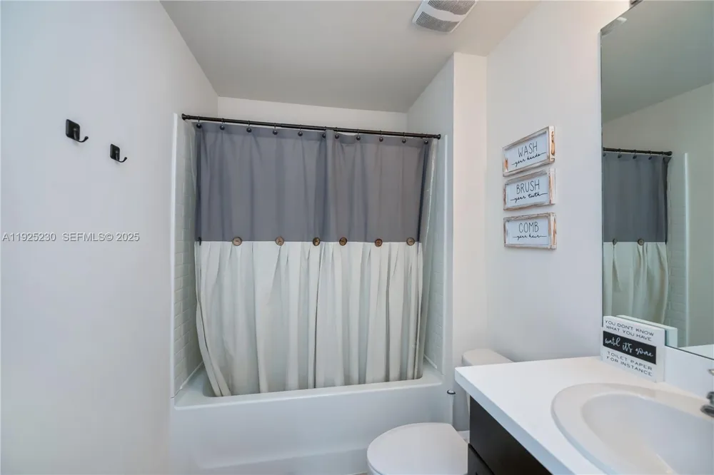 6058 S Moss Circle La Belle, FL 33935