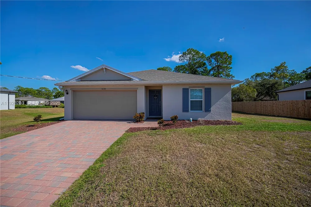 6058 S Moss Circle La Belle, FL 33935