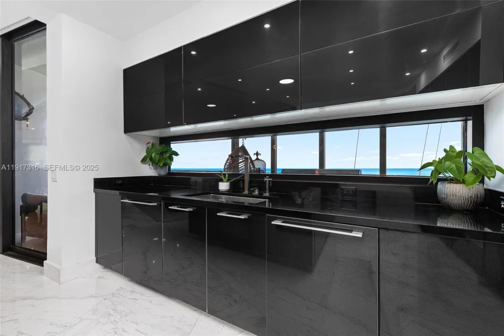 18555 Collins Ave #5501 Sunny Isles Beach, FL 33160