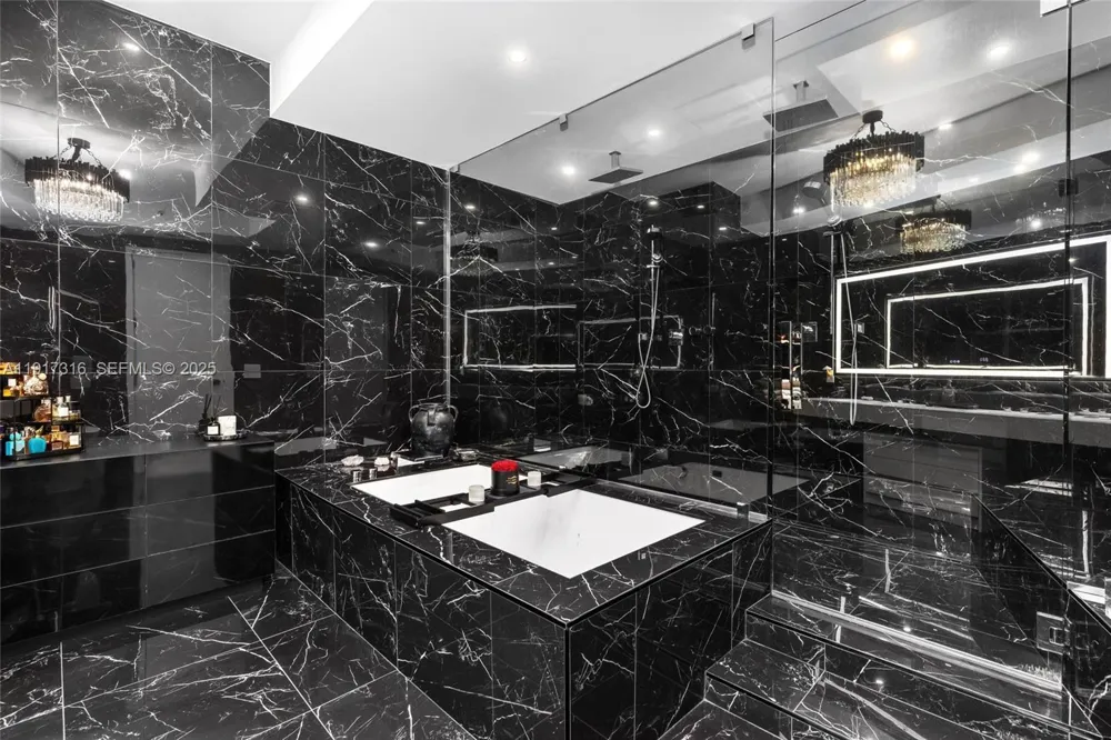 18555 Collins Ave #5501 Sunny Isles Beach, FL 33160
