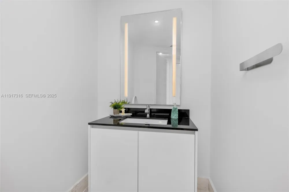 18555 Collins Ave #5501 Sunny Isles Beach, FL 33160