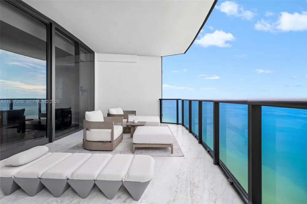 18555 Collins Ave #5501 Sunny Isles Beach, FL 33160
