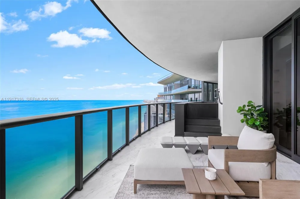 18555 Collins Ave #5501 Sunny Isles Beach, FL 33160