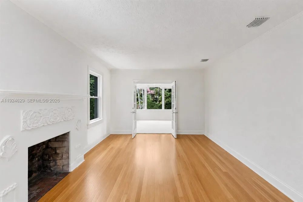 136 NE 101st St Miami Shores, FL 33138